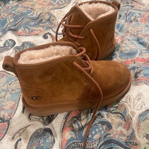 Kids size 1. Worn 1 time before sizing up. Like new  condition